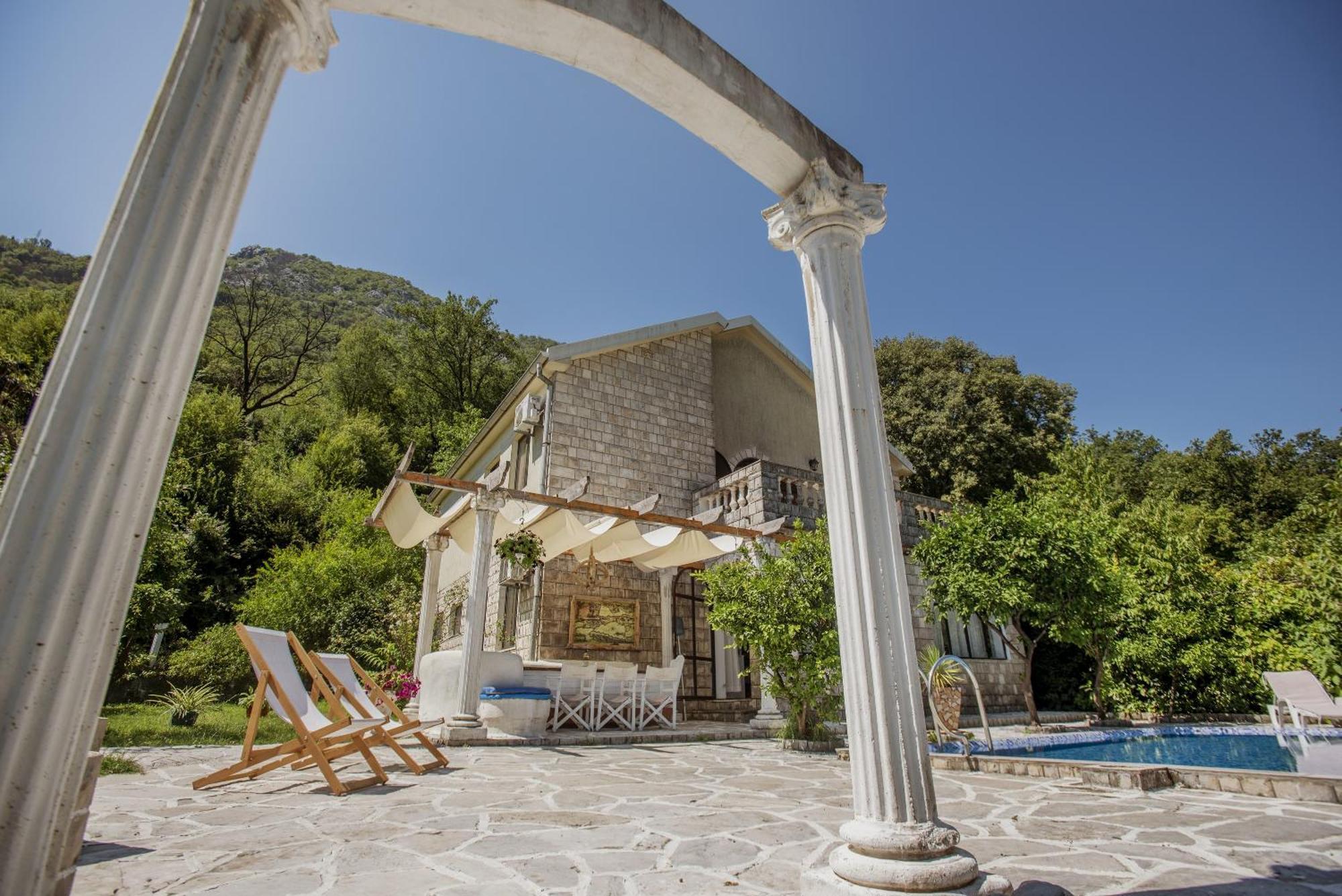 Villa D'Amore Montenegro ドンジ・モリンジ エクステリア 写真